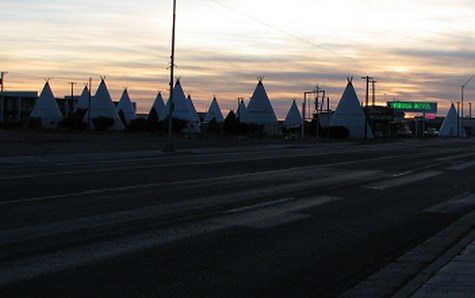 Wigwam Motel at twilight
