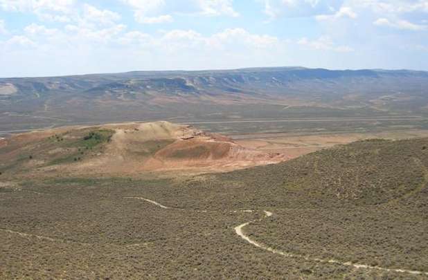 Linda is the white dot you can't see just a little below the center of the photo. It's a big country out here.