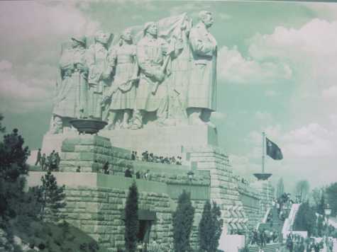Statue